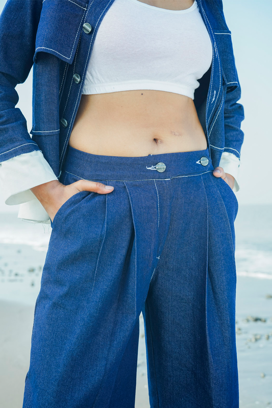 Darted Carrot Fit Denim